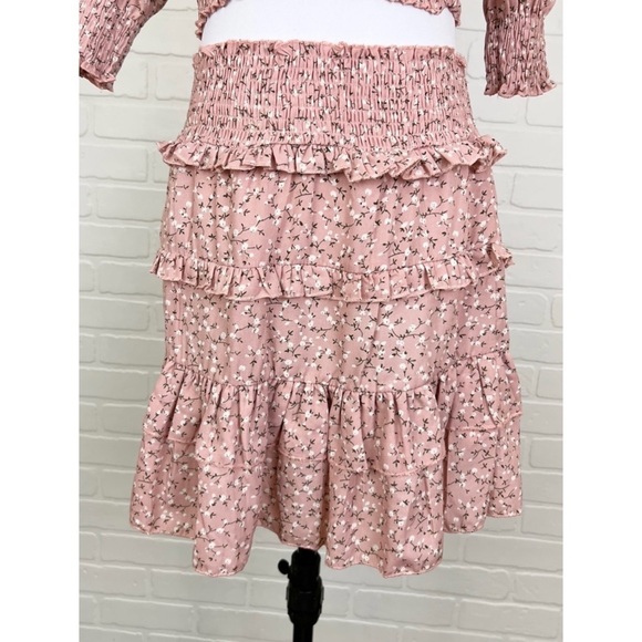 NWT Nasty Gal Where Love Blossoms Floral Crop Top Skirt Set Pink White Size 4 - Picture 4 of 9